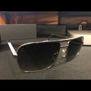 -sold-Brand new Louis Vuitton attitude sunglasses